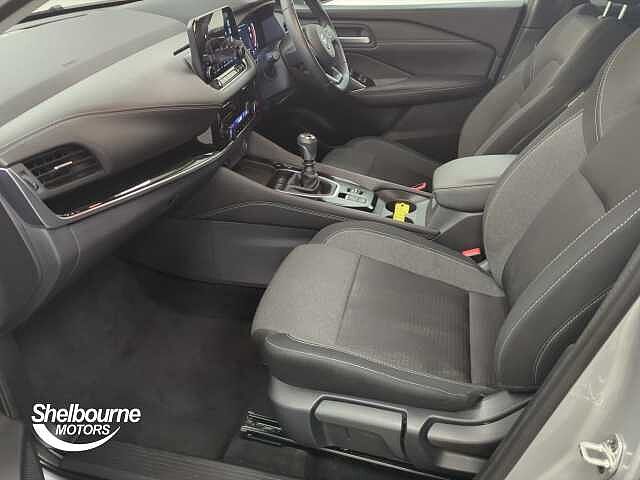 Nissan Qashqai DIG-T N-CONNECTA MHEV