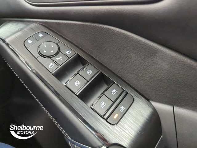 Nissan Qashqai DIG-T N-CONNECTA MHEV