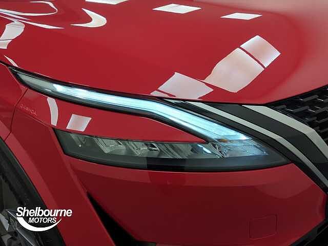 Nissan Qashqai DIG-T ACENTA PREMIUM DCT MHEV