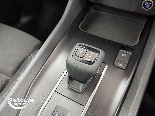 Nissan Qashqai DIG-T ACENTA PREMIUM DCT MHEV