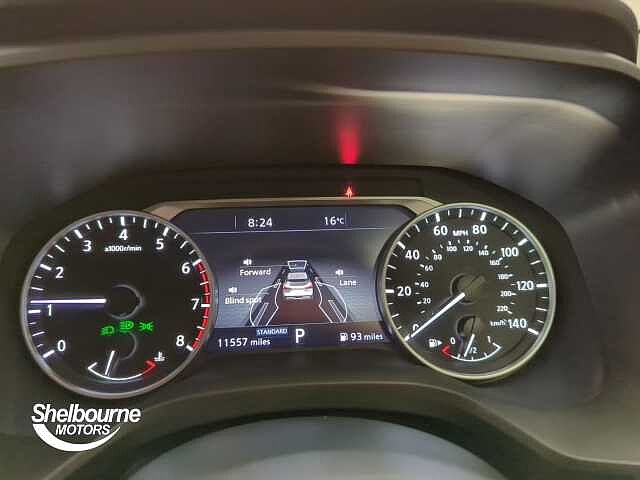 Nissan Qashqai DIG-T ACENTA PREMIUM DCT MHEV