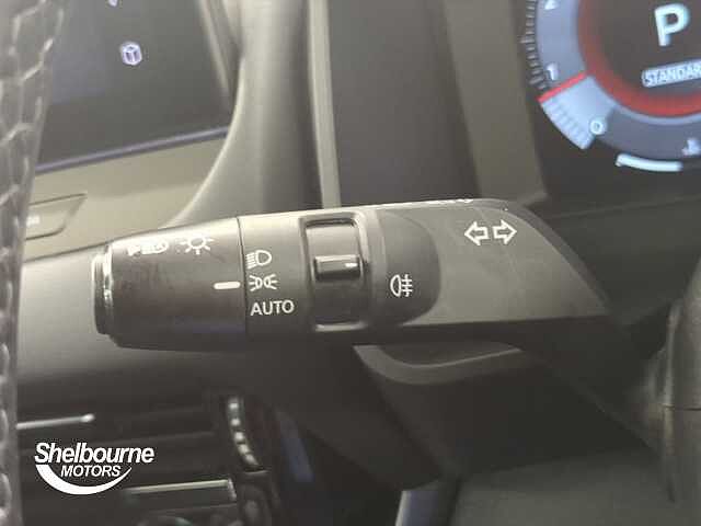 Nissan Qashqai DIG-T N-CONNECTA DCT MHEV